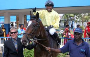 Muhannad with Alistair Fisher, jockey Athandiwe Mgudlwa and groom Enock Gwingwizha.