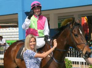 It's By Jingo  made it two in a row.