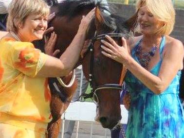 Diz Fiona Call Me Earl