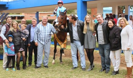 Republic Cup lead in zen De Melo